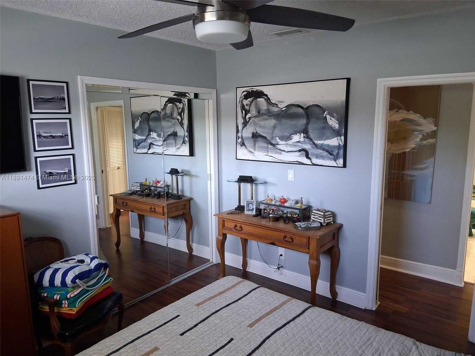 Small Image of 2100 NORTH 54TH AVE, Hollywood Number 8