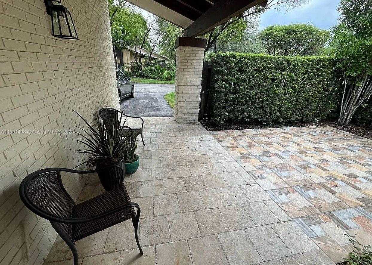 Small Image of 13352 SOUTH WEST 108TH ST CIR, Miami Number 10