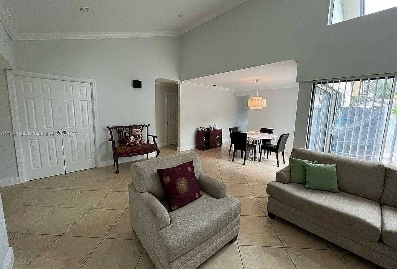 Small Image of 13352 SOUTH WEST 108TH ST CIR, Miami Number 13