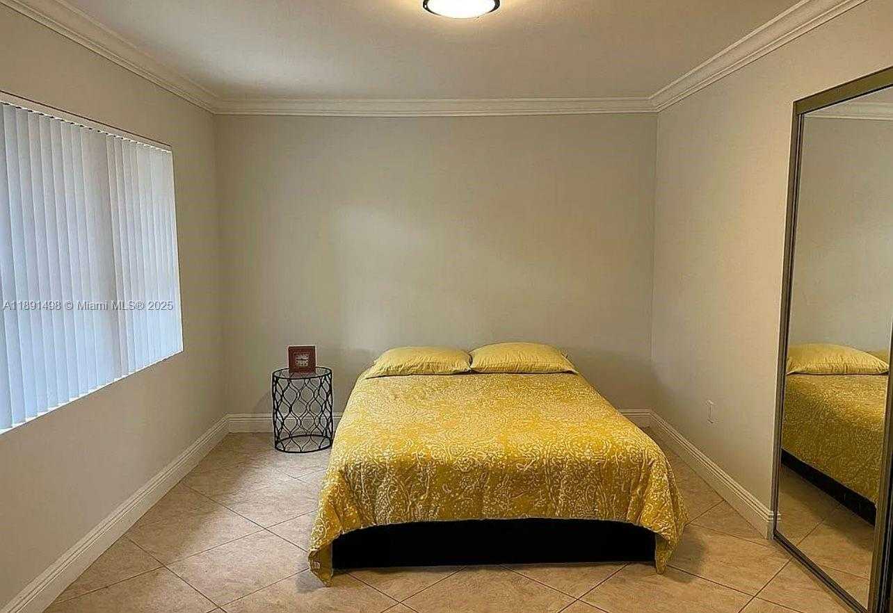 Small Image of 13352 SOUTH WEST 108TH ST CIR, Miami Number 15