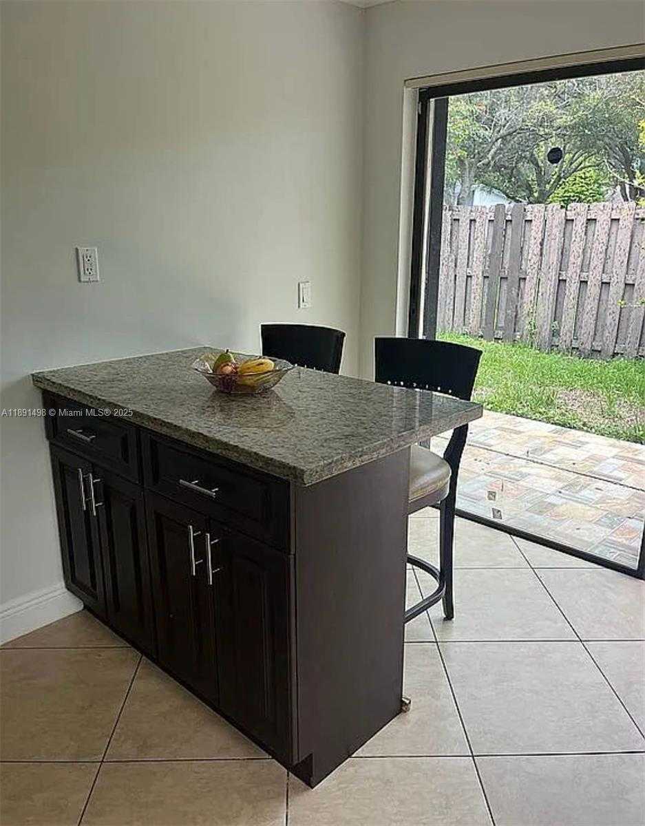 Small Image of 13352 SOUTH WEST 108TH ST CIR, Miami Number 17