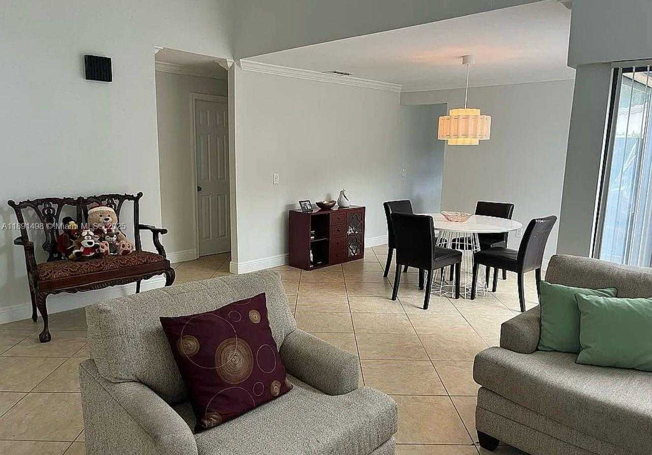 Small Image of 13352 SOUTH WEST 108TH ST CIR, Miami Number 21
