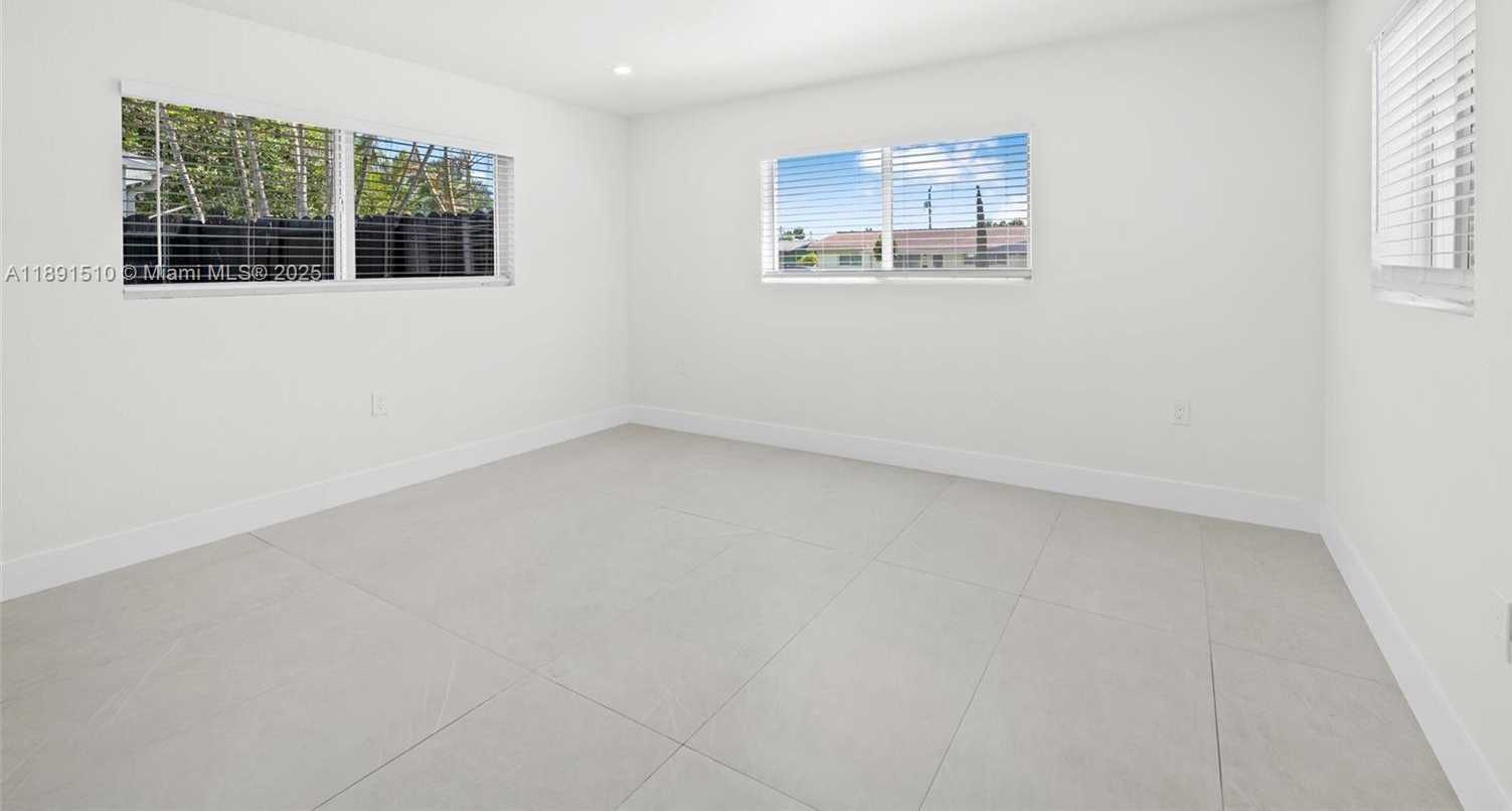 Small Image of 3333 ROOSEVELT ST, Hollywood Number 13