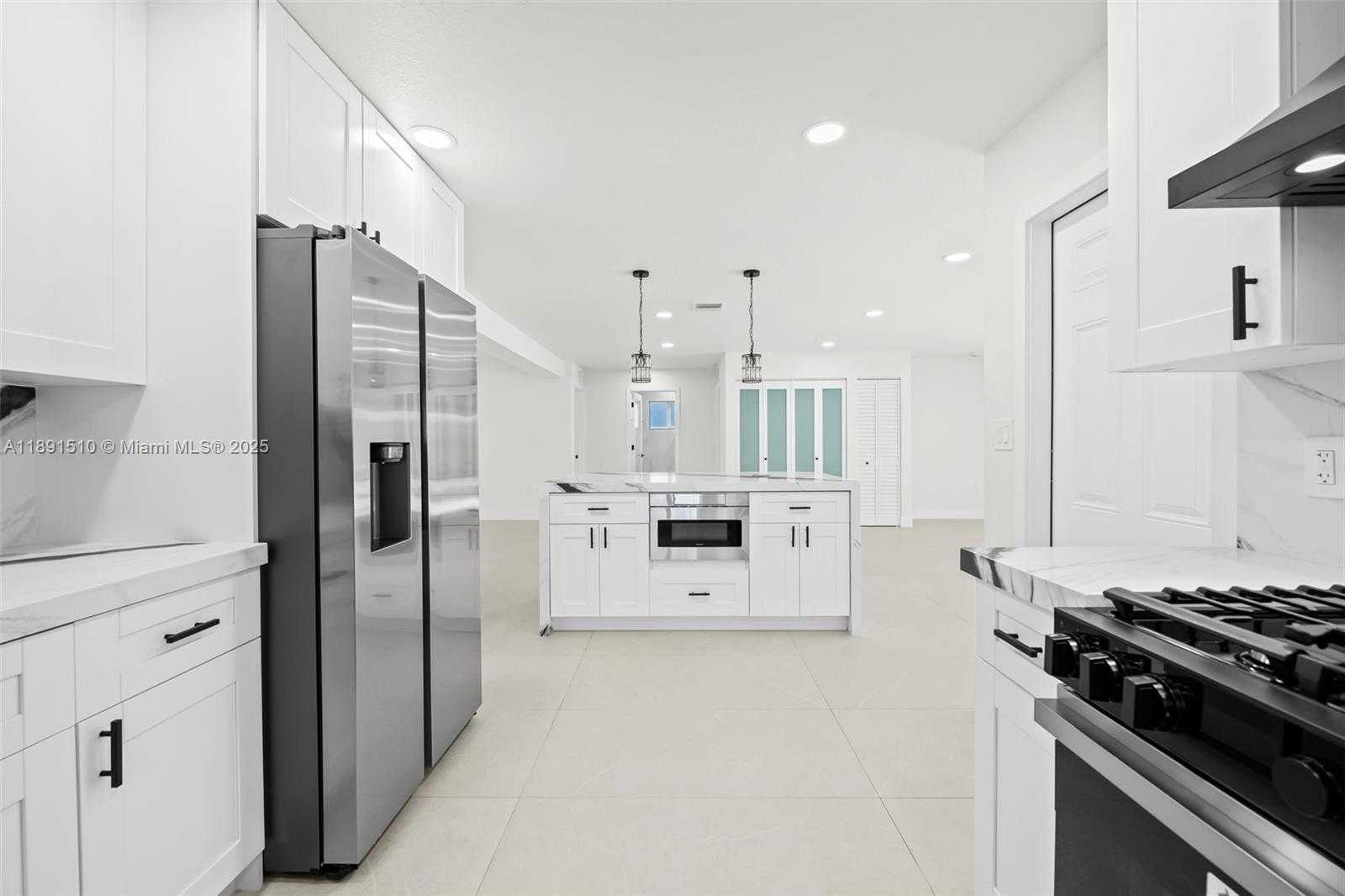 Small Image of 3333 ROOSEVELT ST, Hollywood Number 17