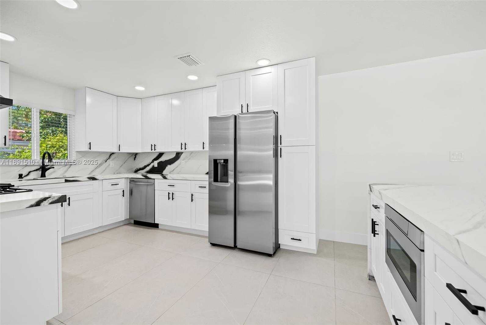 Small Image of 3333 ROOSEVELT ST, Hollywood Number 27