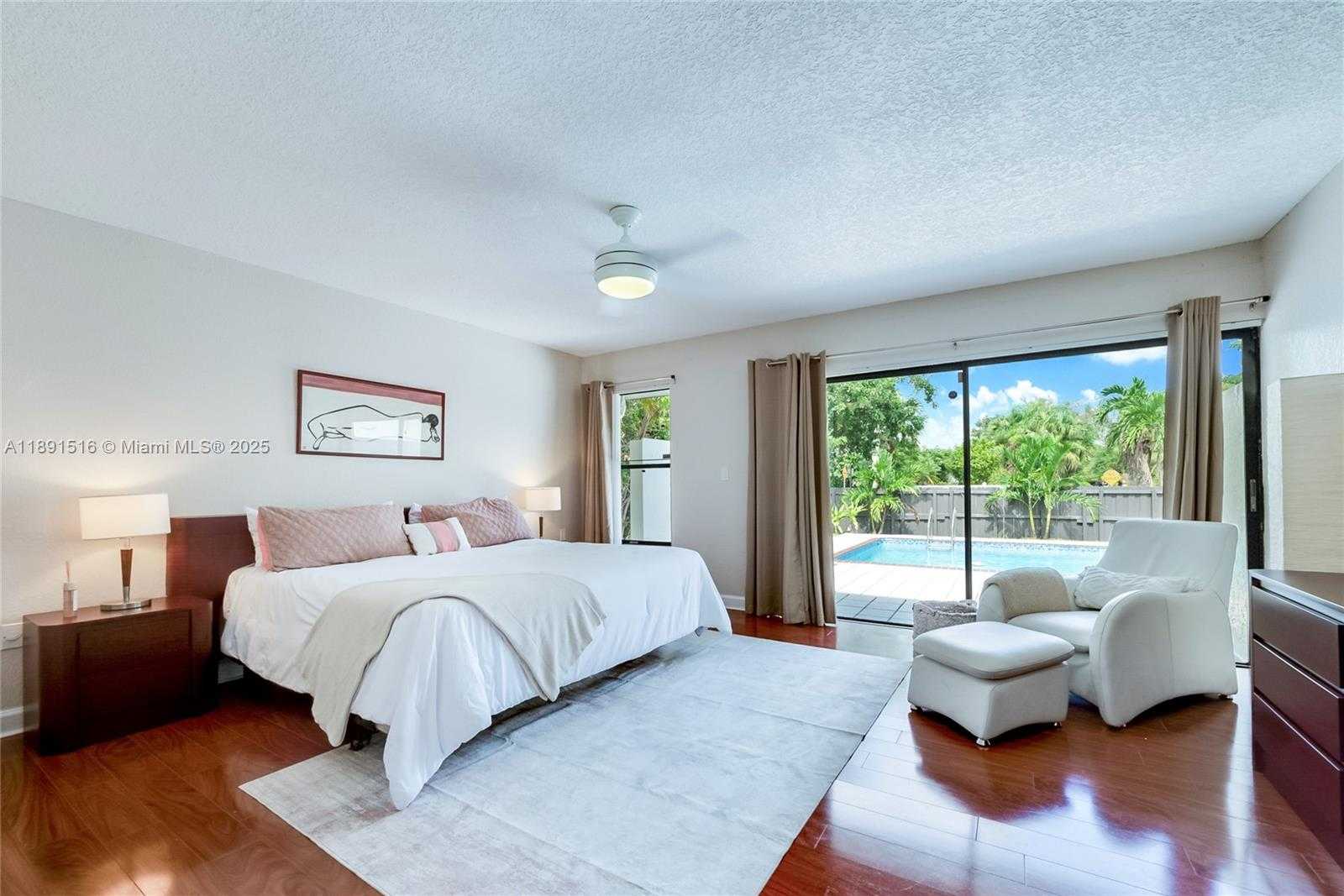 Small Image of 8345 SOUTH WEST 168TH TER, Palmetto Bay Number 10