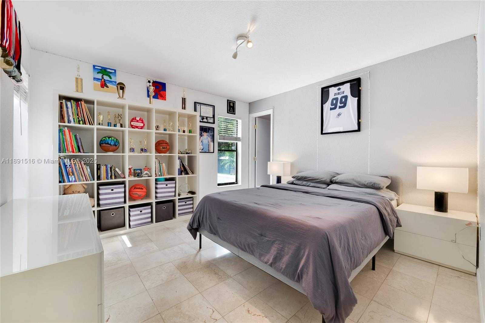 Small Image of 8345 SOUTH WEST 168TH TER, Palmetto Bay Number 14