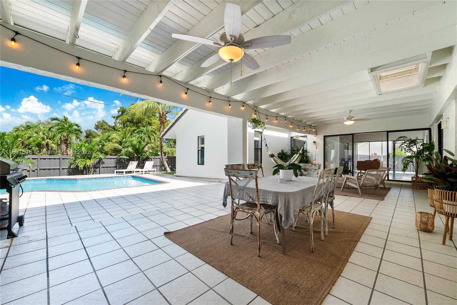 Small Image of 8345 SOUTH WEST 168TH TER, Palmetto Bay Number 21