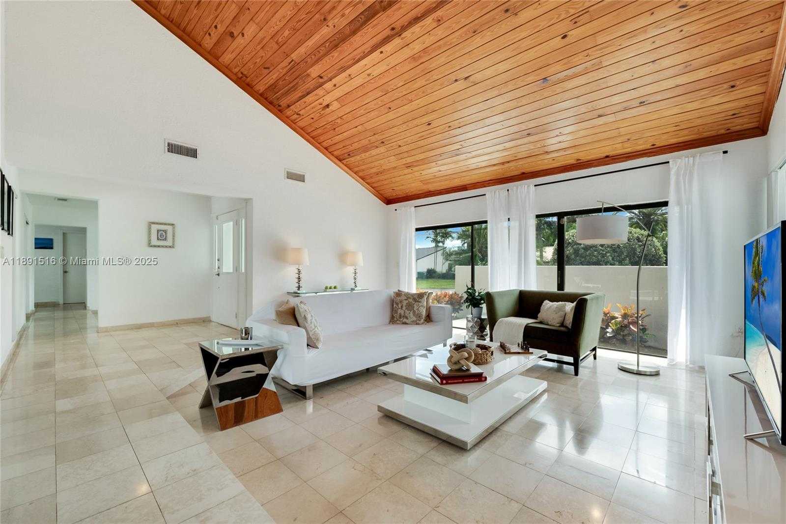 Small Image of 8345 SOUTH WEST 168TH TER, Palmetto Bay Number 6