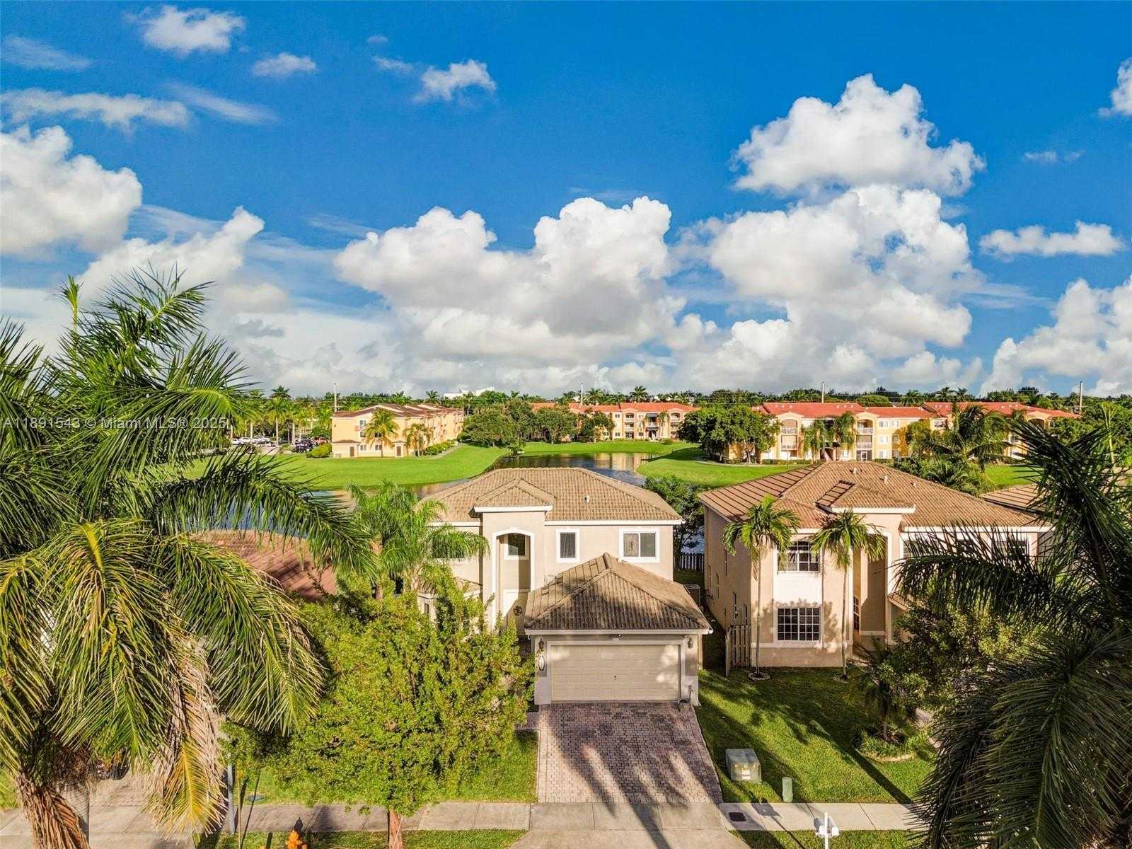 Small Image of 21071 SOUTH WEST 88TH CT, Cutler Bay Number 16