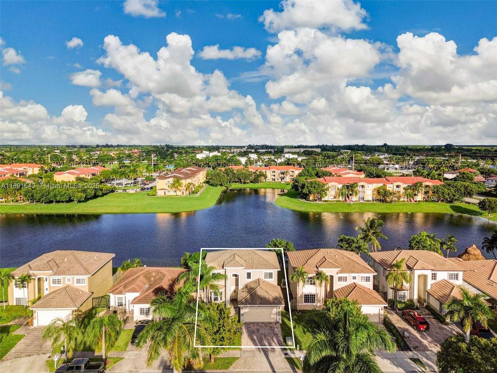 Small Image of 21071 SOUTH WEST 88TH CT, Cutler Bay Number 17
