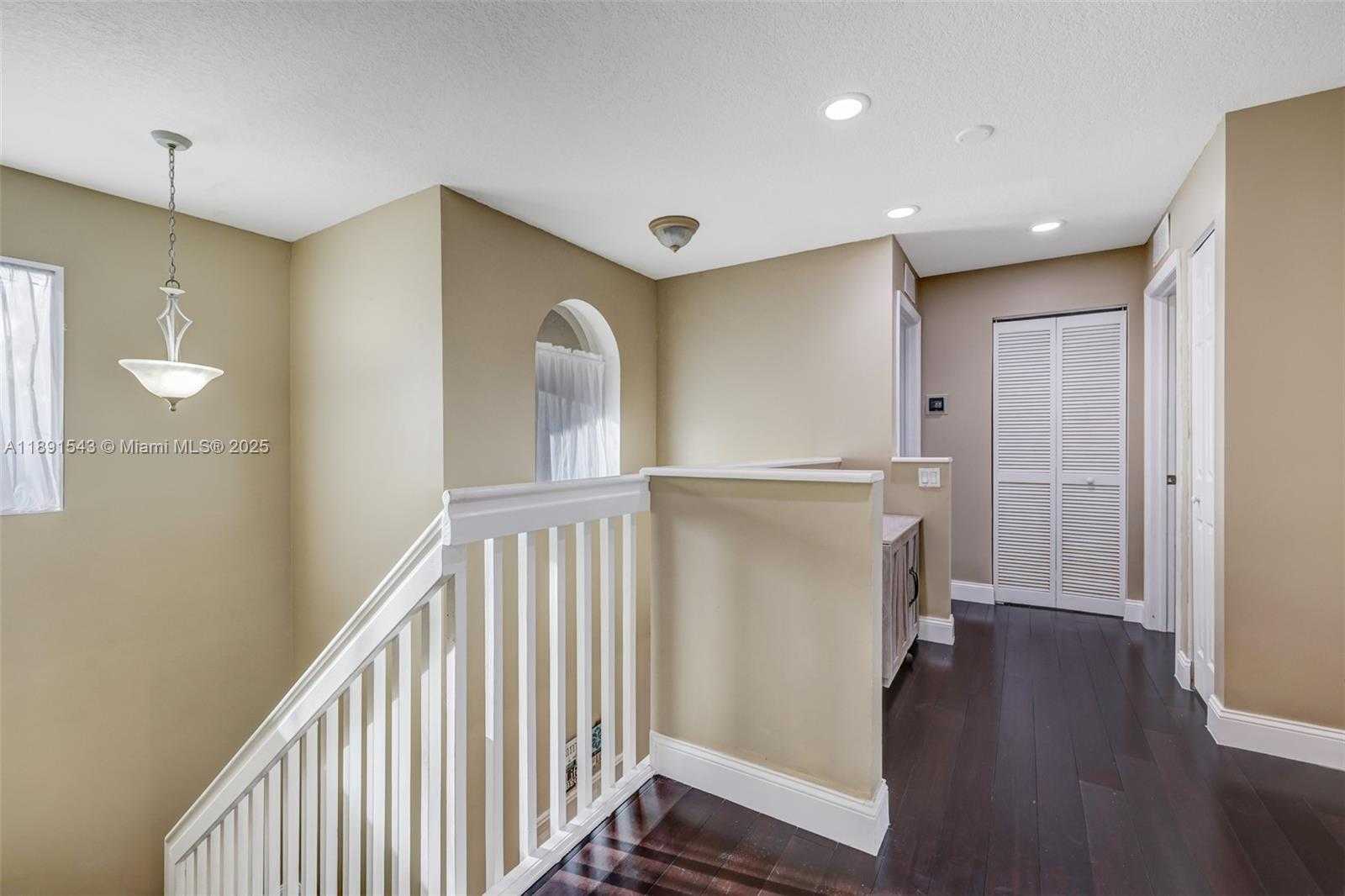 Small Image of 21071 SOUTH WEST 88TH CT, Cutler Bay Number 25