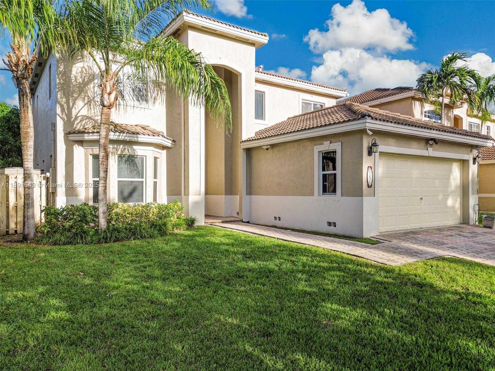 Small Image of 21071 SOUTH WEST 88TH CT, Cutler Bay Number 3