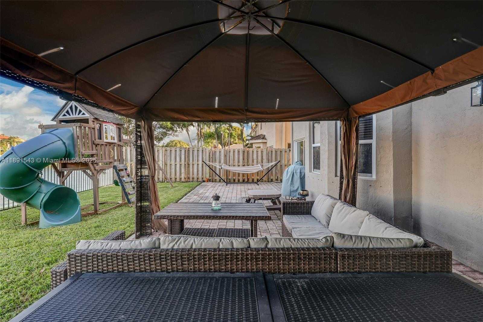 Small Image of 21071 SOUTH WEST 88TH CT, Cutler Bay Number 50