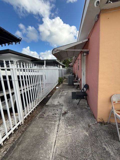 Small Image of 218 EAST 20TH ST, Hialeah Number 2