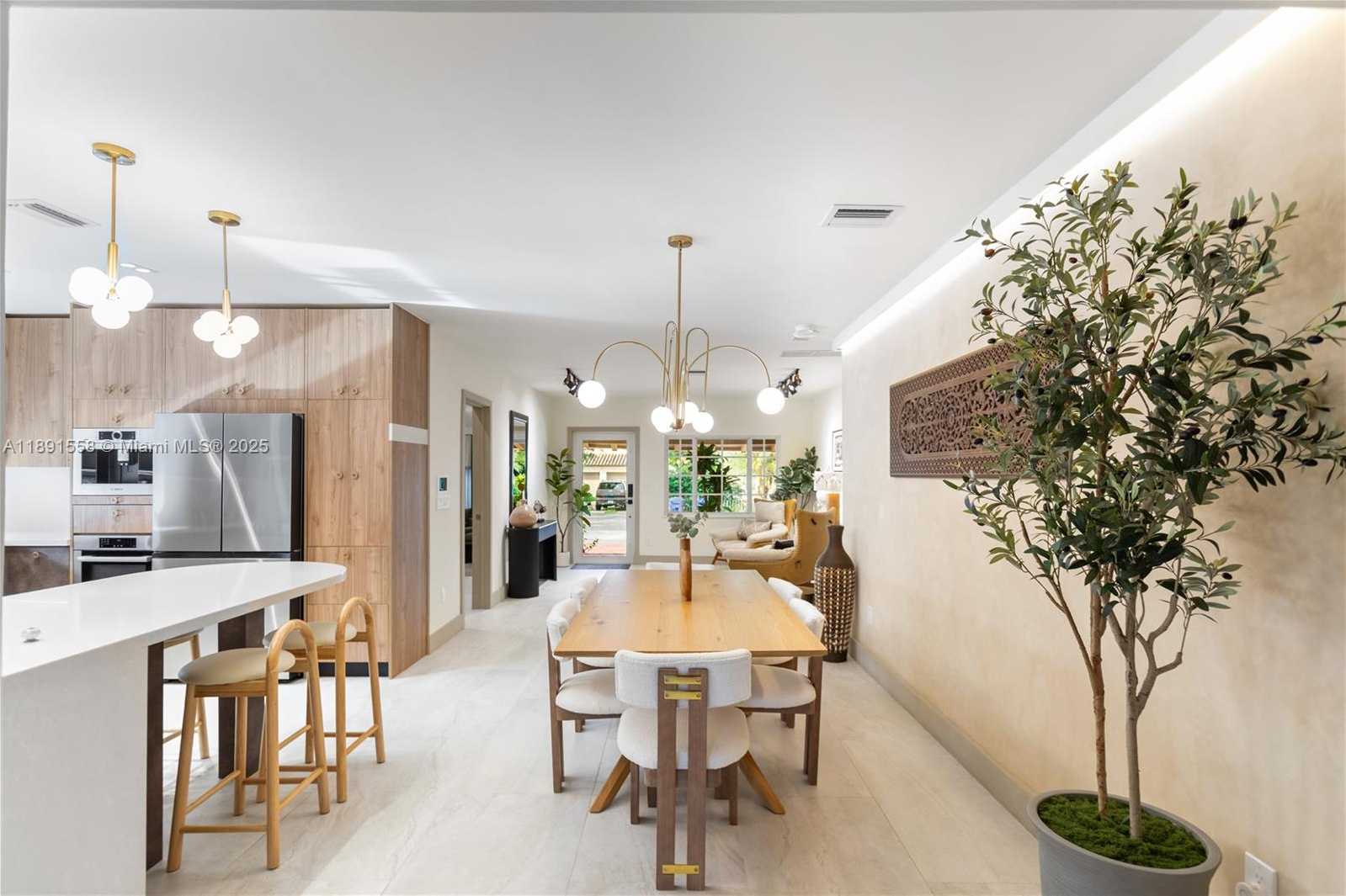 Small Image of 744 NORTH EAST 88TH ST, Miami Number 13