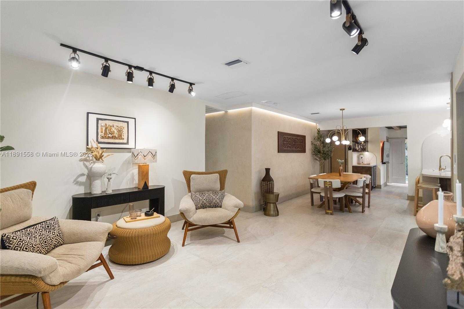 Small Image of 744 NORTH EAST 88TH ST, Miami Number 15