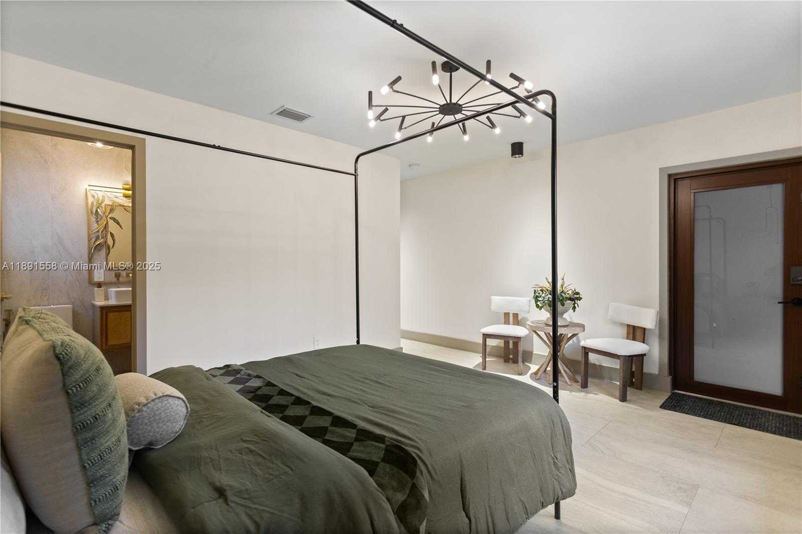 Small Image of 744 NORTH EAST 88TH ST, Miami Number 22