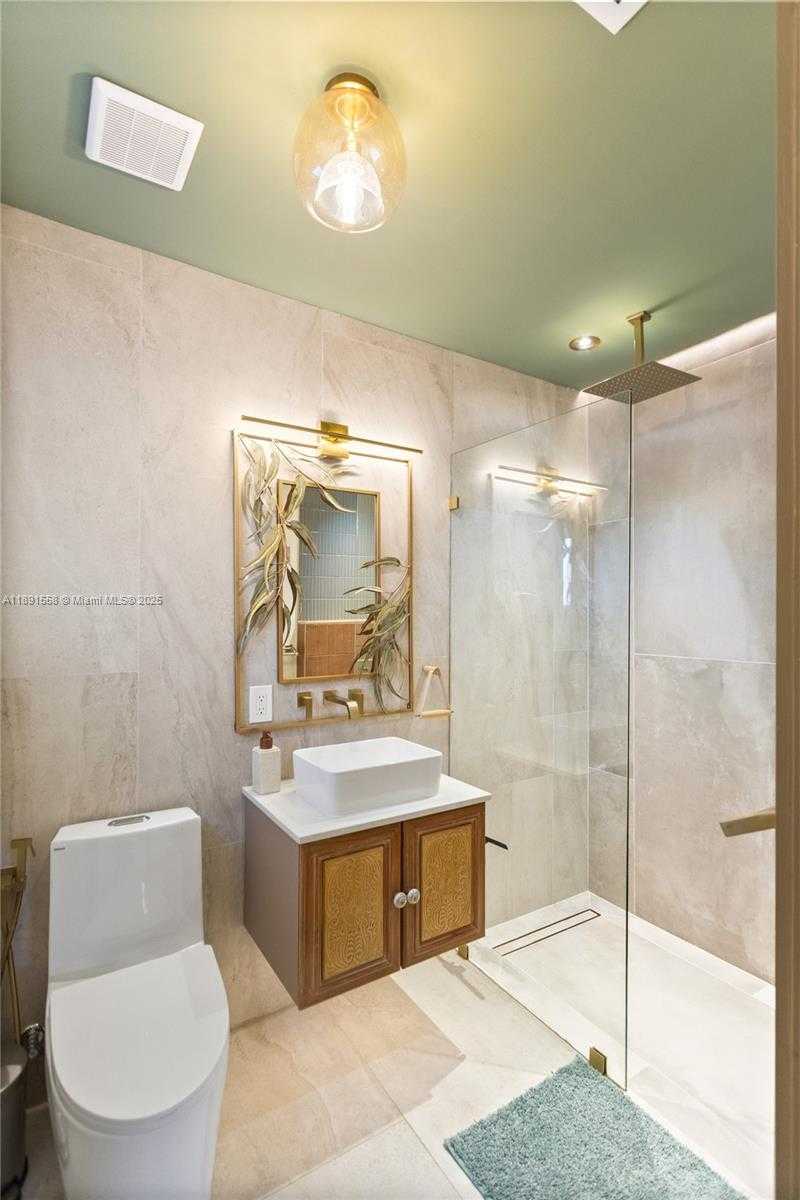 Small Image of 744 NORTH EAST 88TH ST, Miami Number 25