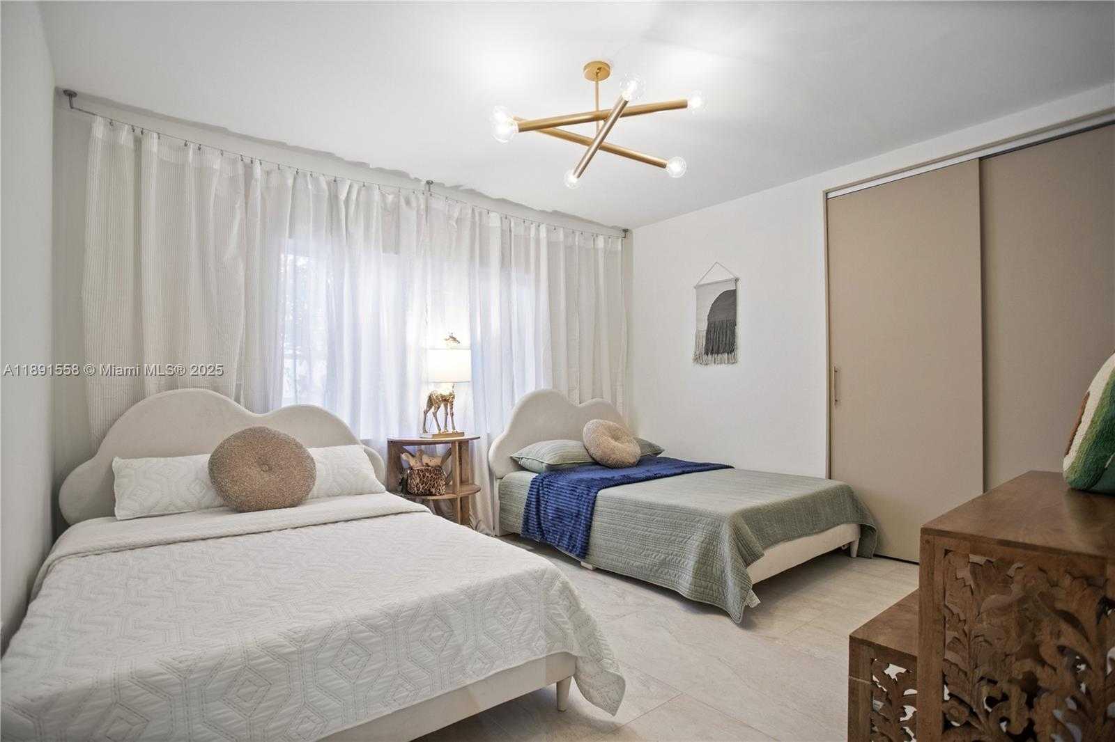 Small Image of 744 NORTH EAST 88TH ST, Miami Number 38