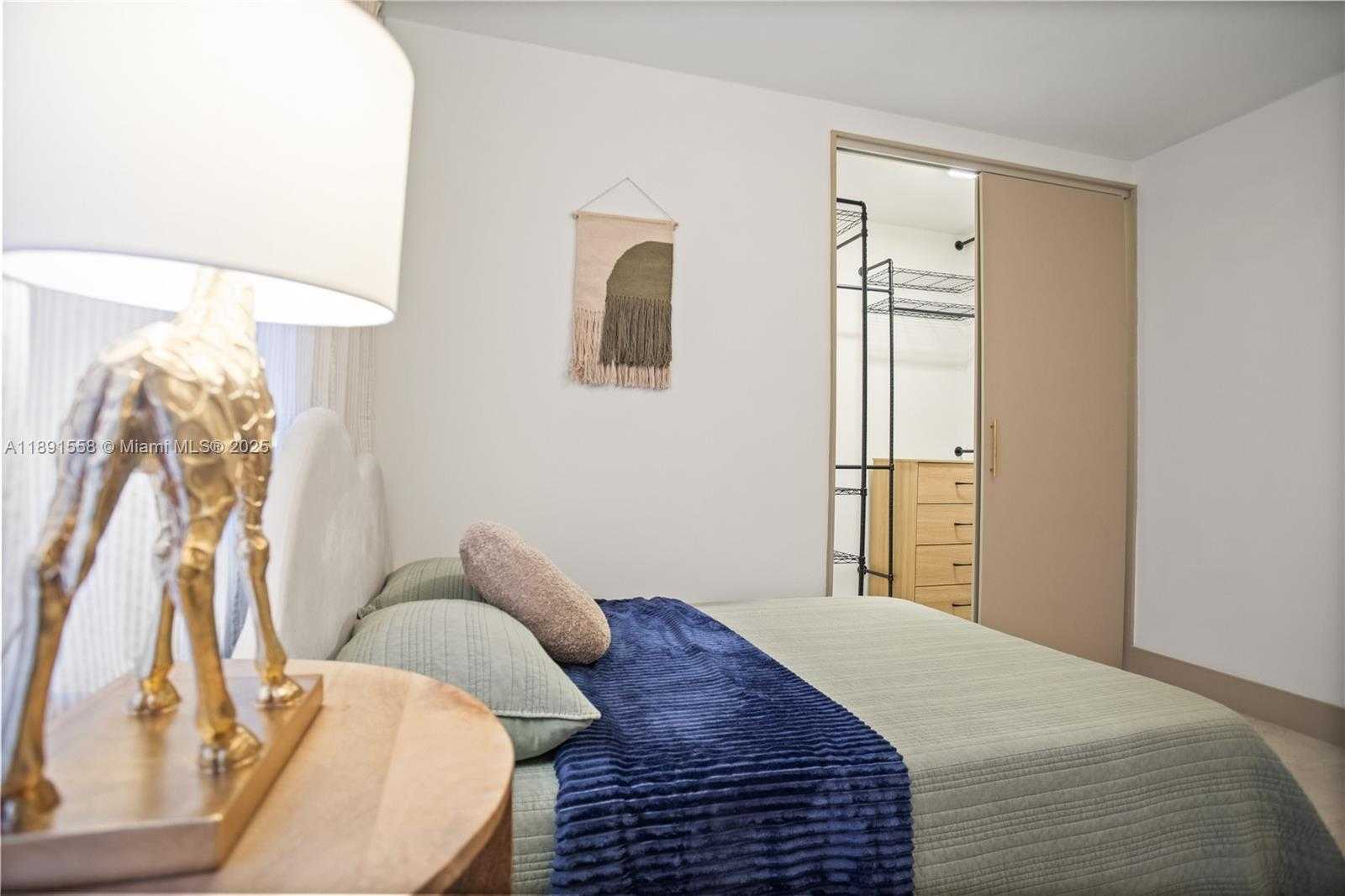 Small Image of 744 NORTH EAST 88TH ST, Miami Number 41