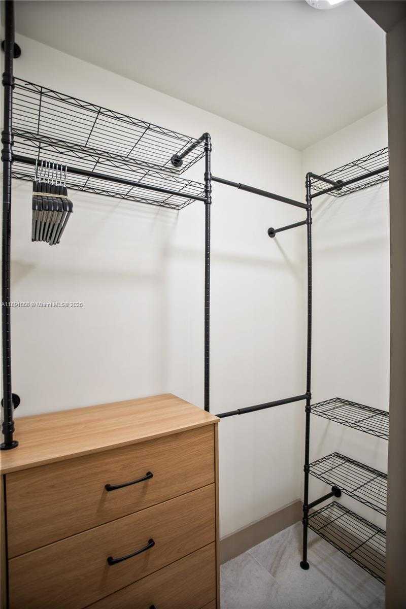 Small Image of 744 NORTH EAST 88TH ST, Miami Number 42