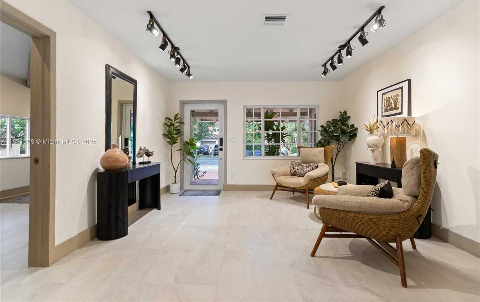 Small Image of 744 NORTH EAST 88TH ST, Miami Number 49