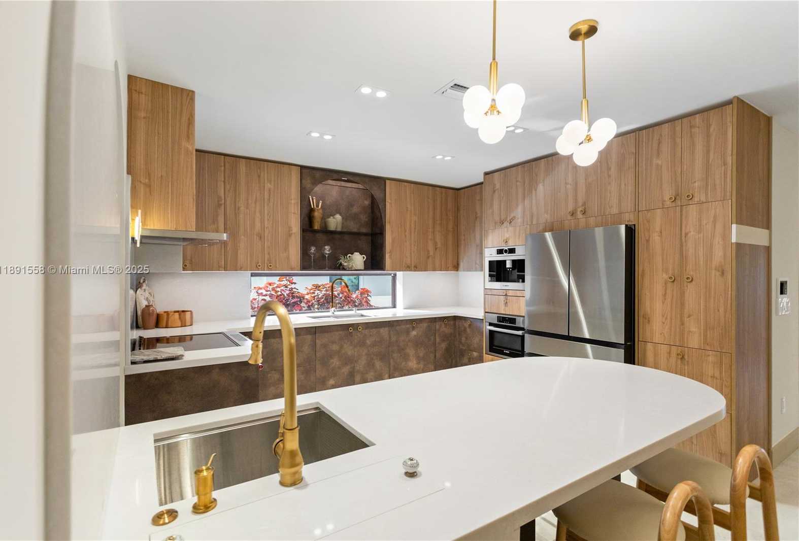 Small Image of 744 NORTH EAST 88TH ST, Miami Number 6