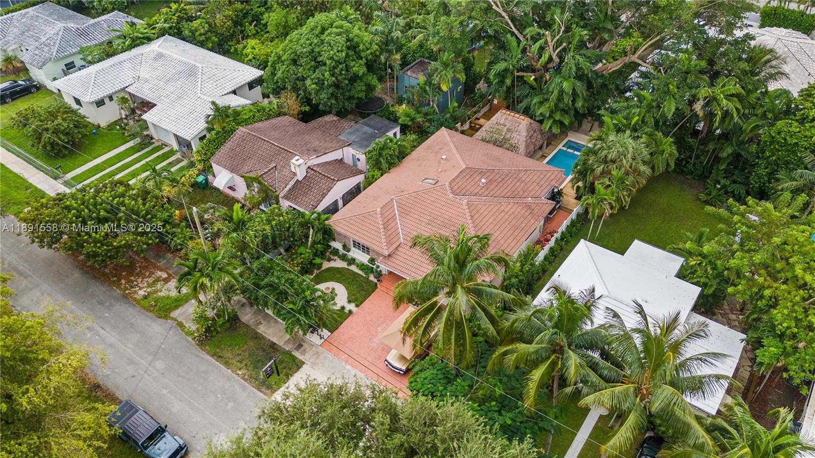 Small Image of 744 NORTH EAST 88TH ST, Miami Number 65