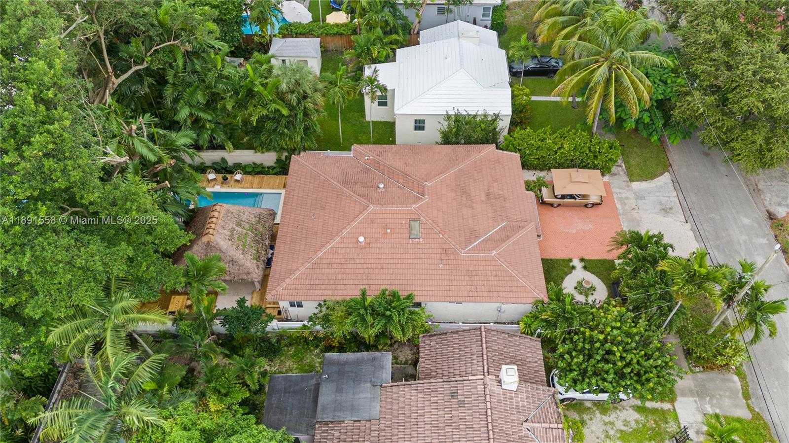 Small Image of 744 NORTH EAST 88TH ST, Miami Number 66