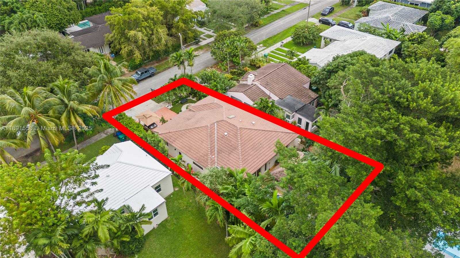 Small Image of 744 NORTH EAST 88TH ST, Miami Number 67