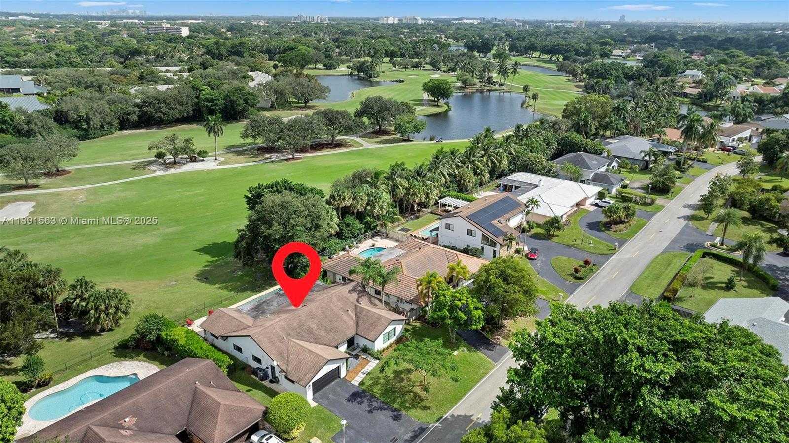 Small Image of 140 TORCHWOOD AVE, Plantation Number 28