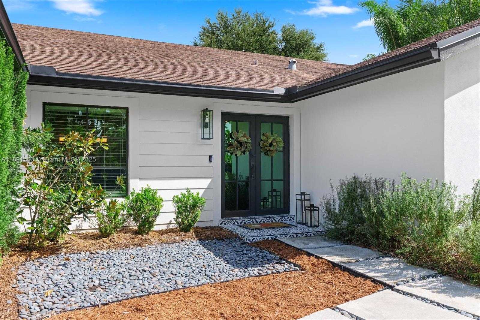 Small Image of 140 TORCHWOOD AVE, Plantation Number 3