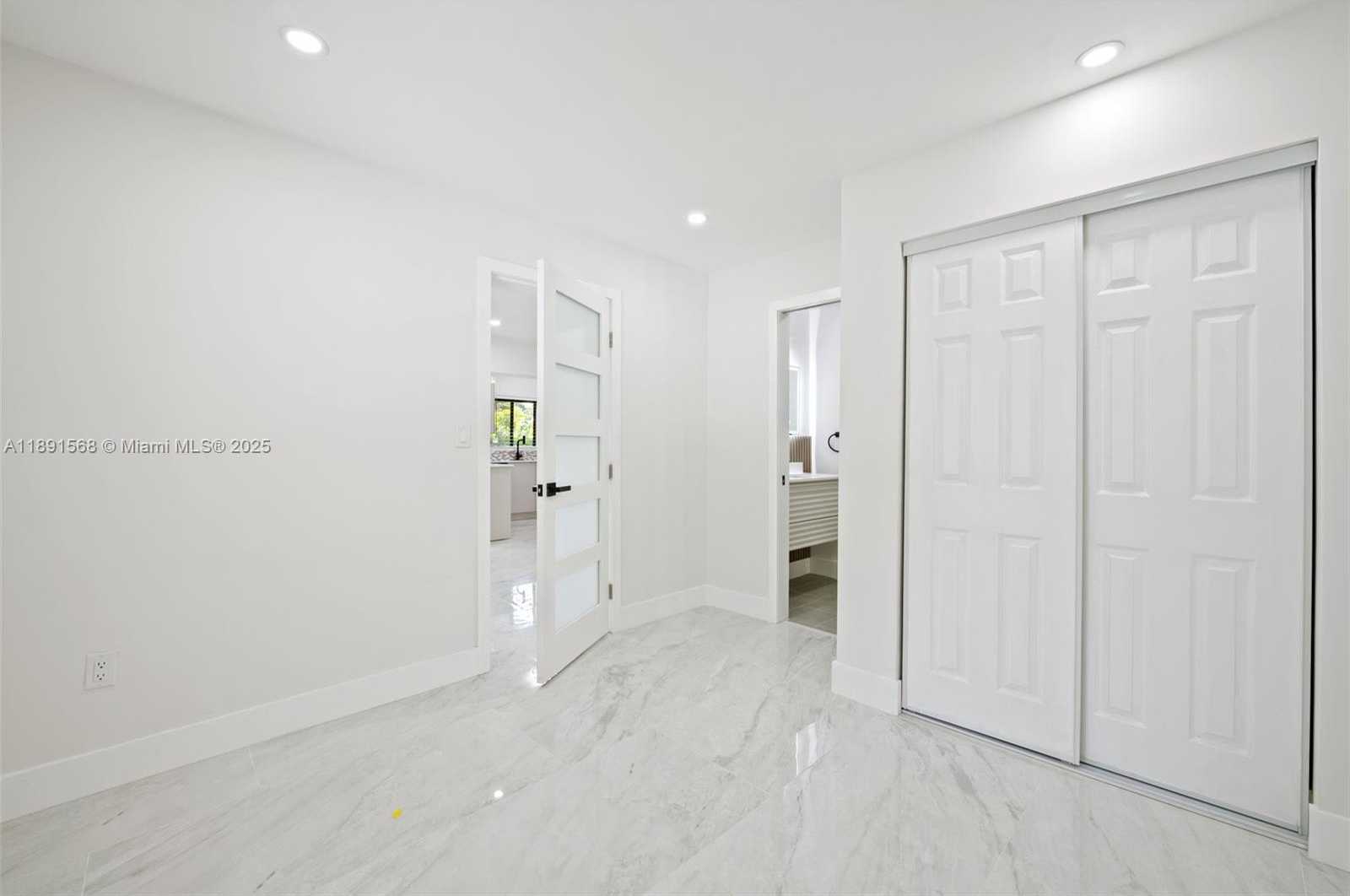 Small Image of 261 NORTH WEST 2ND CT, Deerfield Beach Number 17
