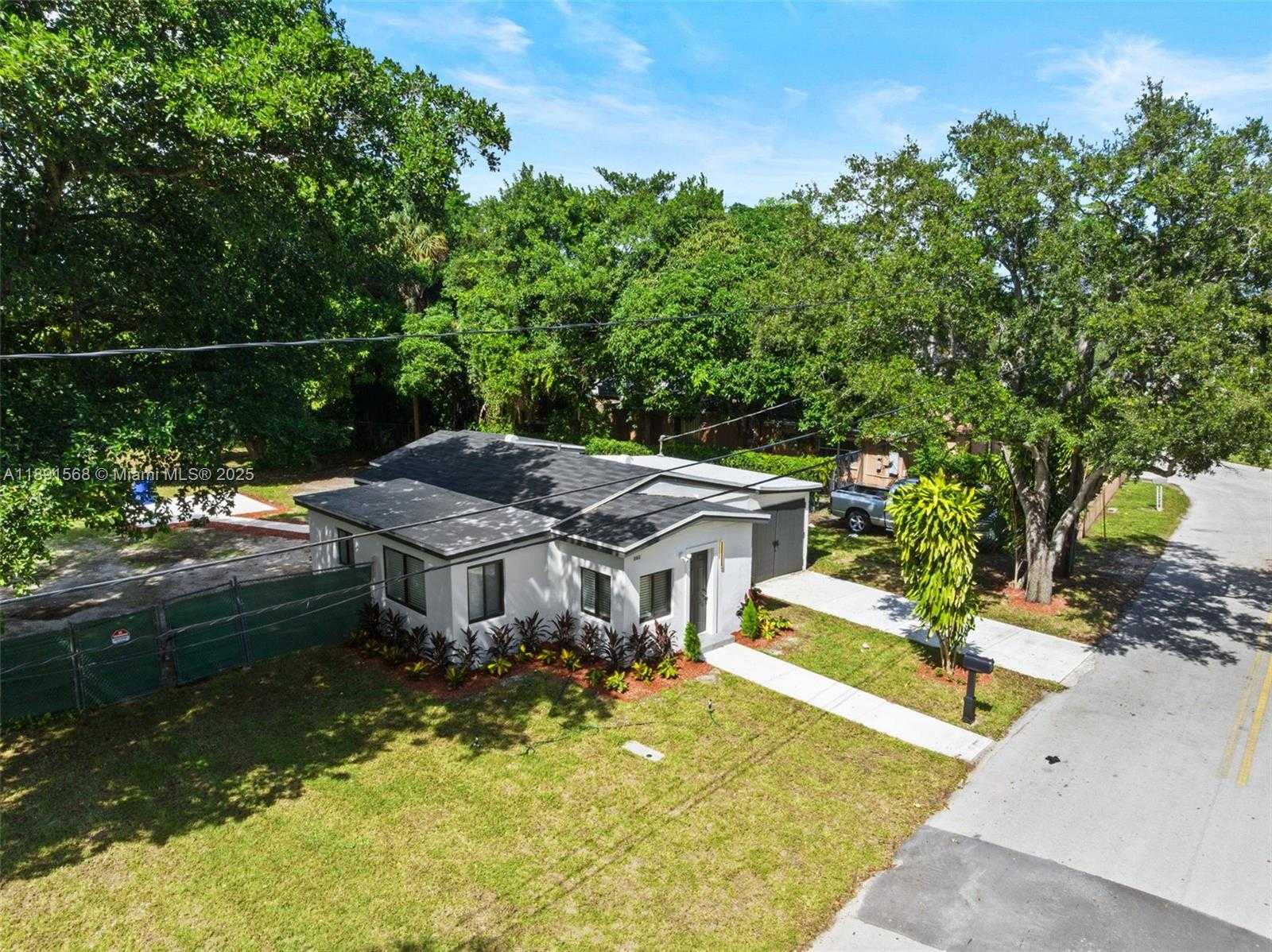 Small Image of 261 NORTH WEST 2ND CT, Deerfield Beach Number 30