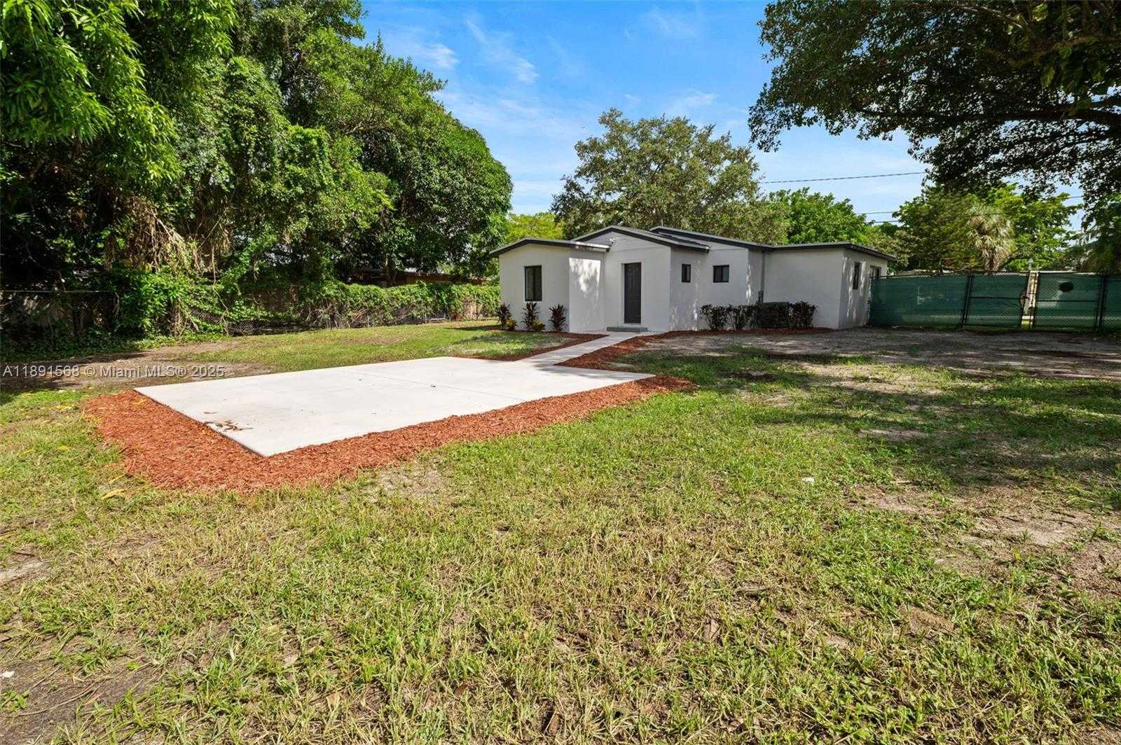 Small Image of 261 NORTH WEST 2ND CT, Deerfield Beach Number 32