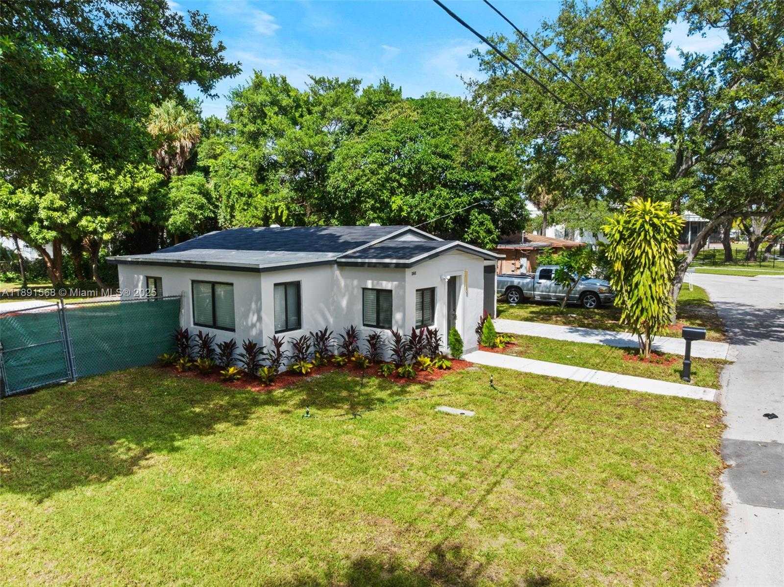 Small Image of 261 NORTH WEST 2ND CT, Deerfield Beach Number 33