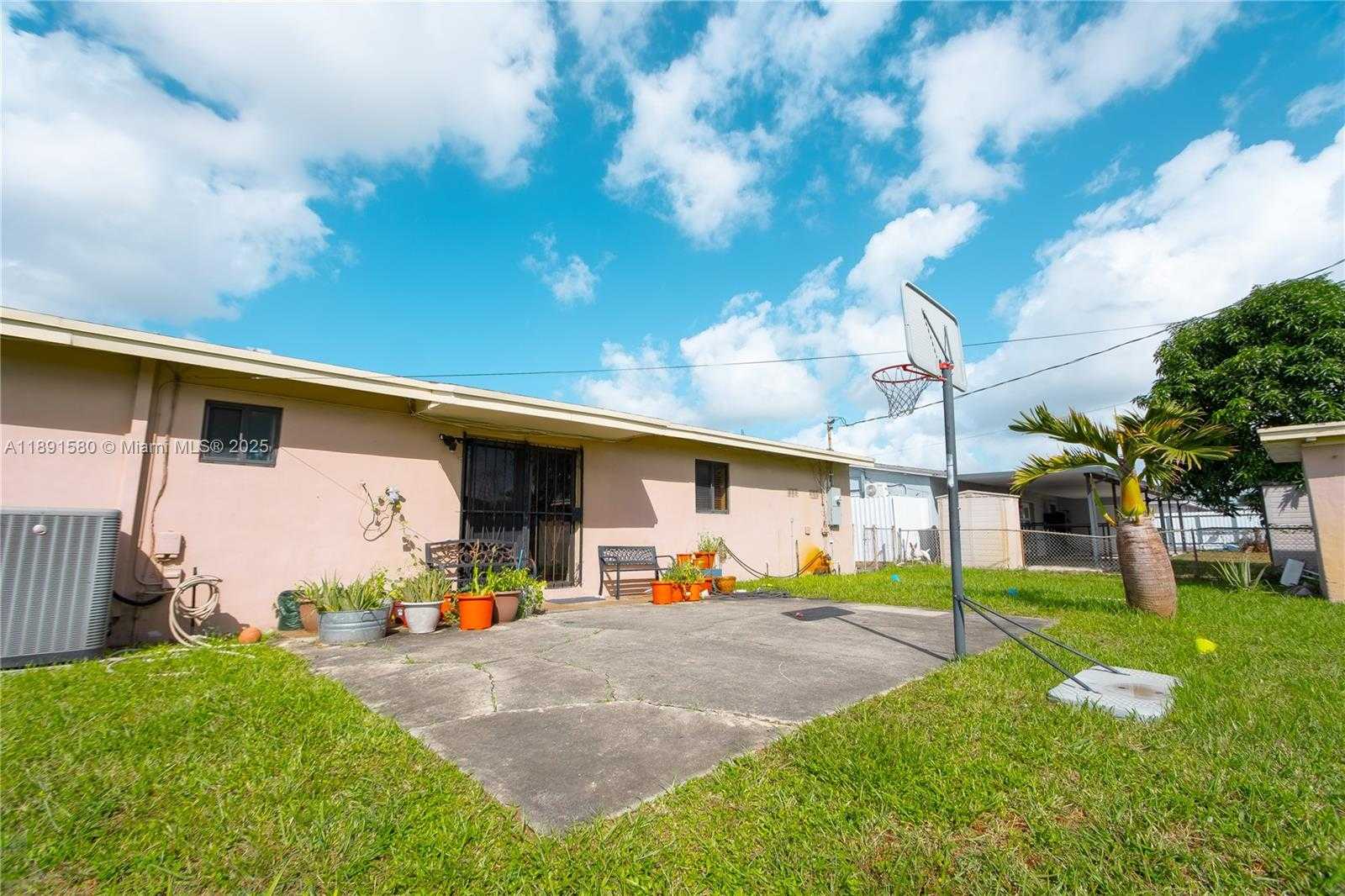 Small Image of 17911 NORTH WEST 42ND PL, Miami Gardens Number 15