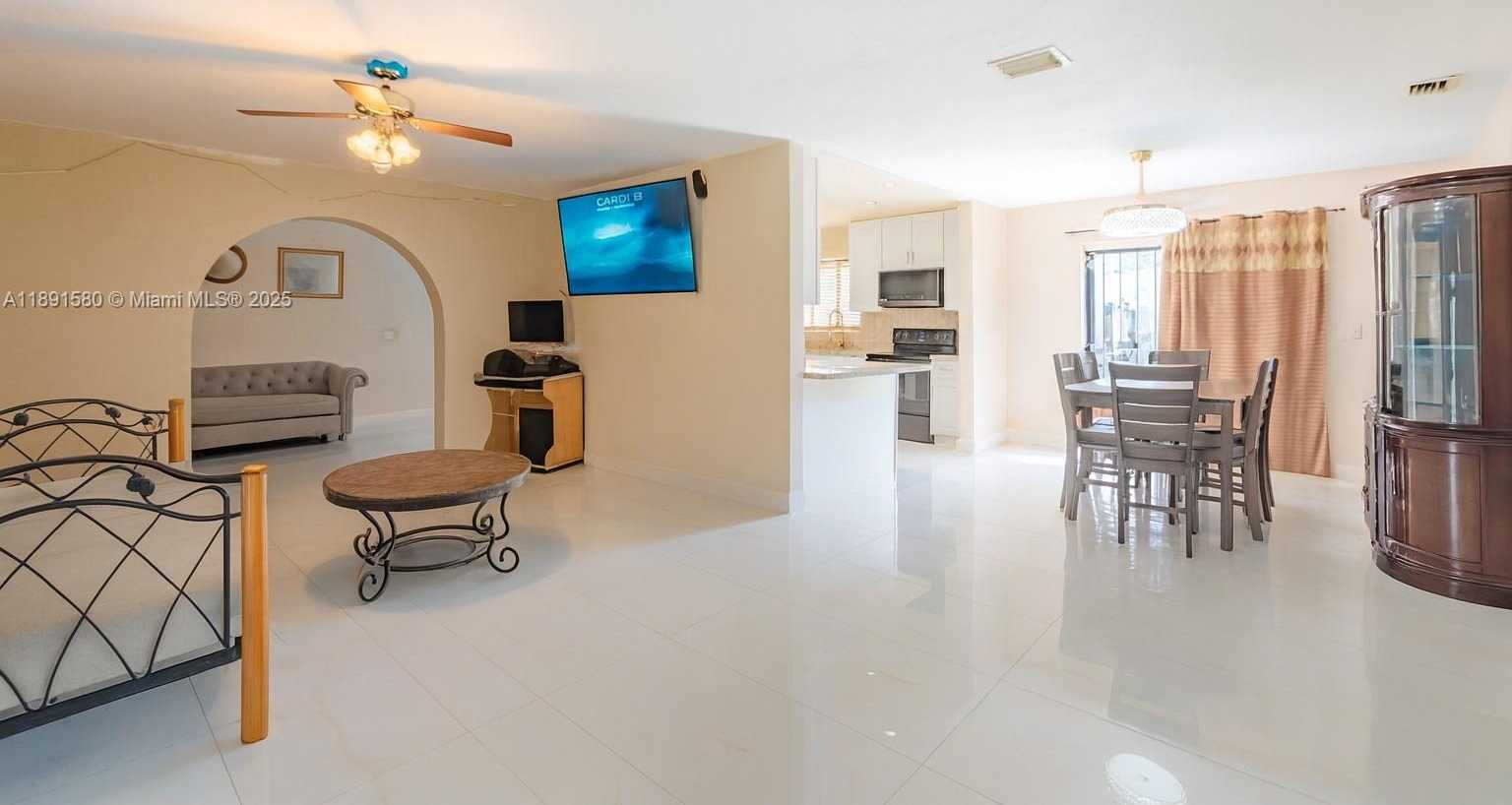 Small Image of 17911 NORTH WEST 42ND PL, Miami Gardens Number 7