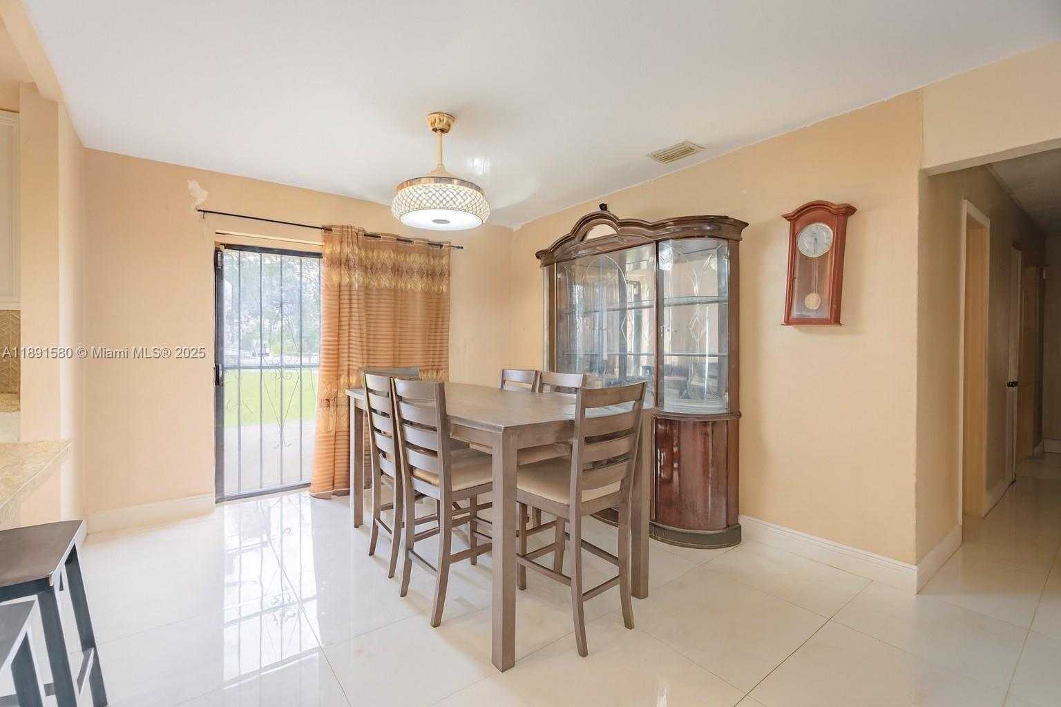 Small Image of 17911 NORTH WEST 42ND PL, Miami Gardens Number 9