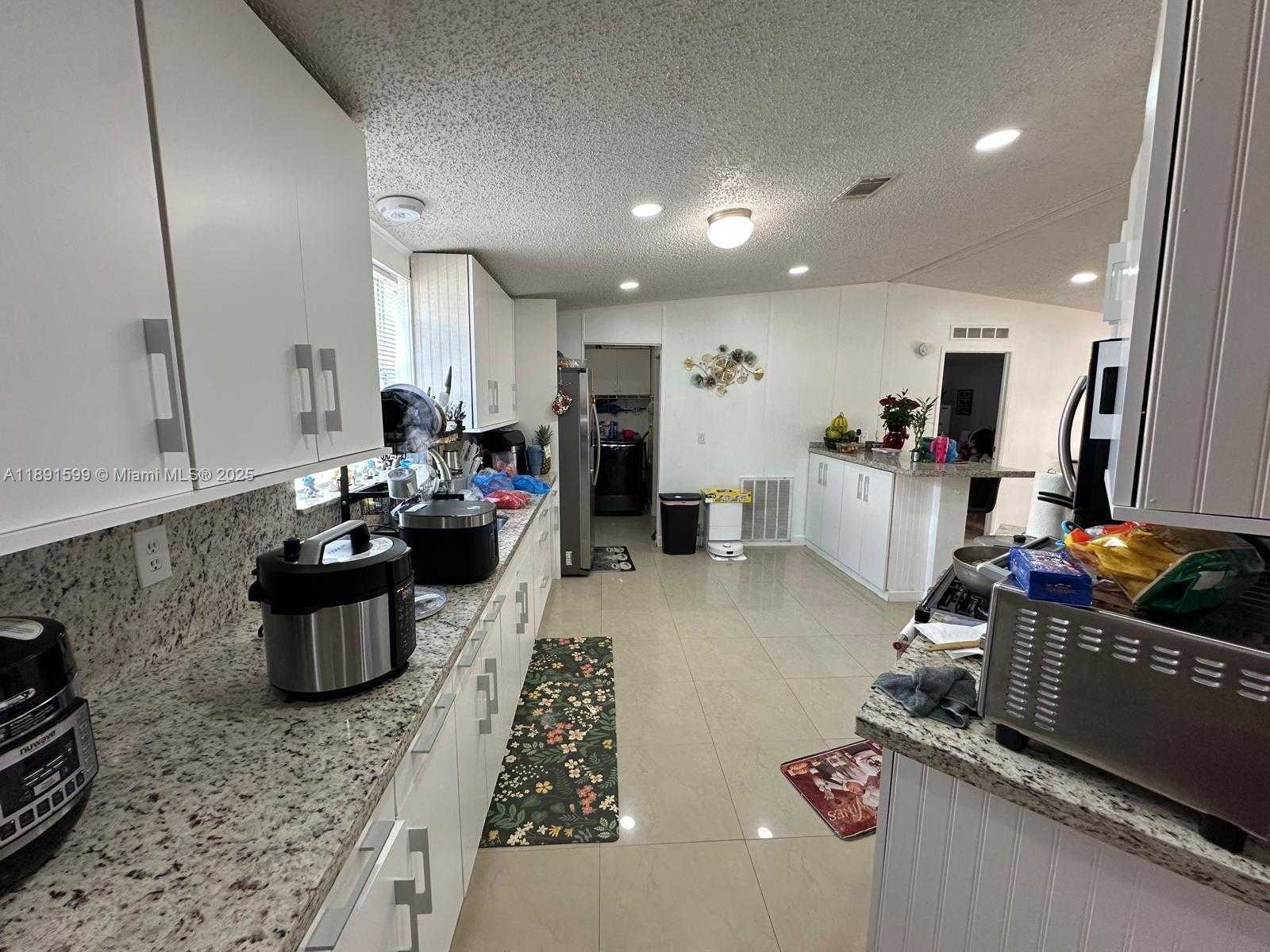 Small Image of 19800 SOUTH WEST 180TH AVE #271, Miami Number 10