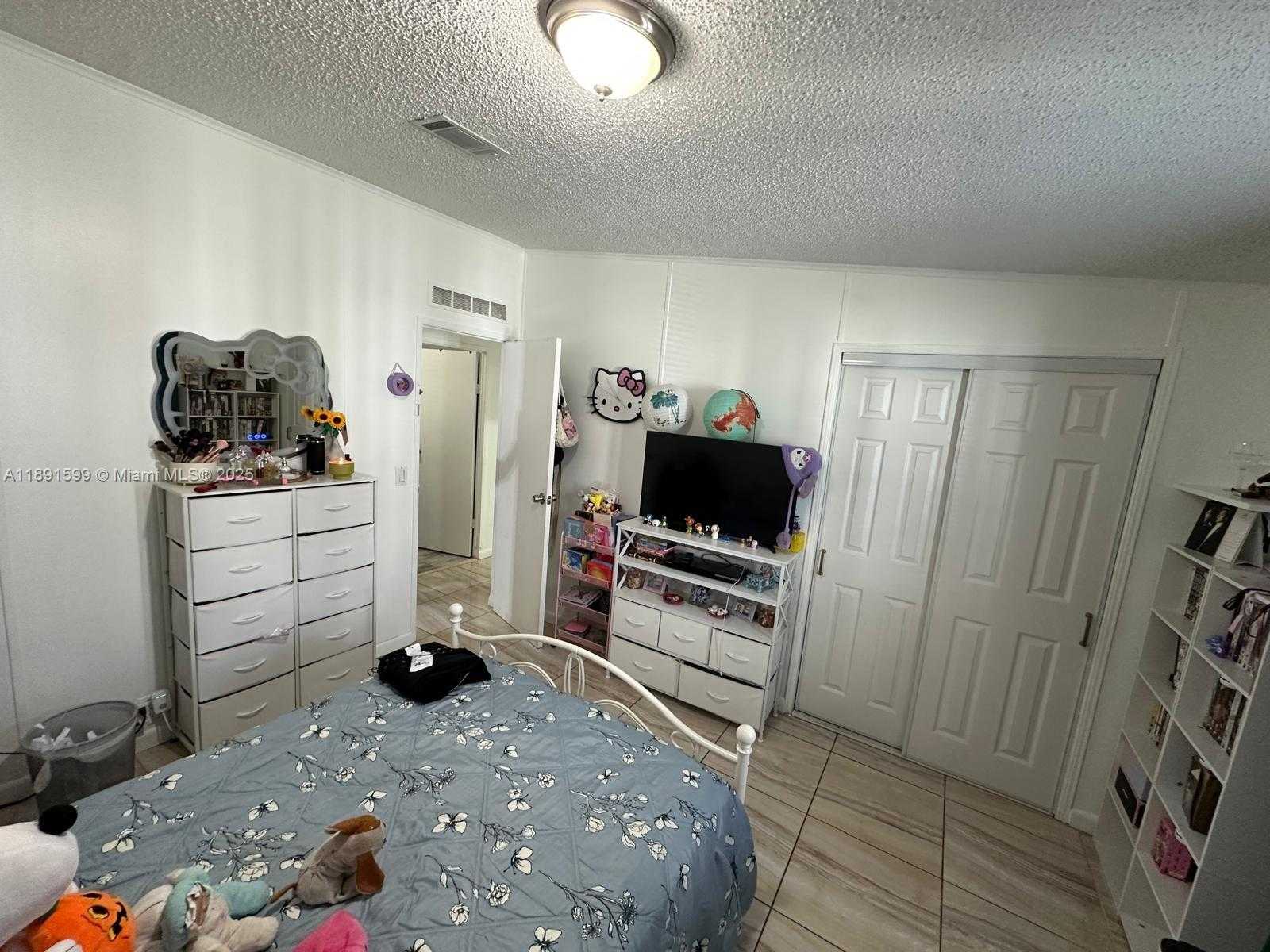 Small Image of 19800 SOUTH WEST 180TH AVE #271, Miami Number 19