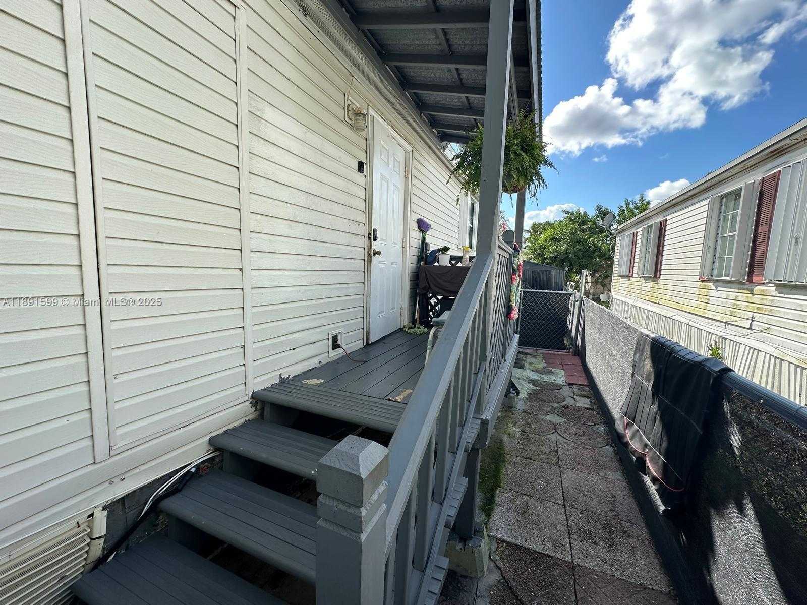 Small Image of 19800 SOUTH WEST 180TH AVE #271, Miami Number 29