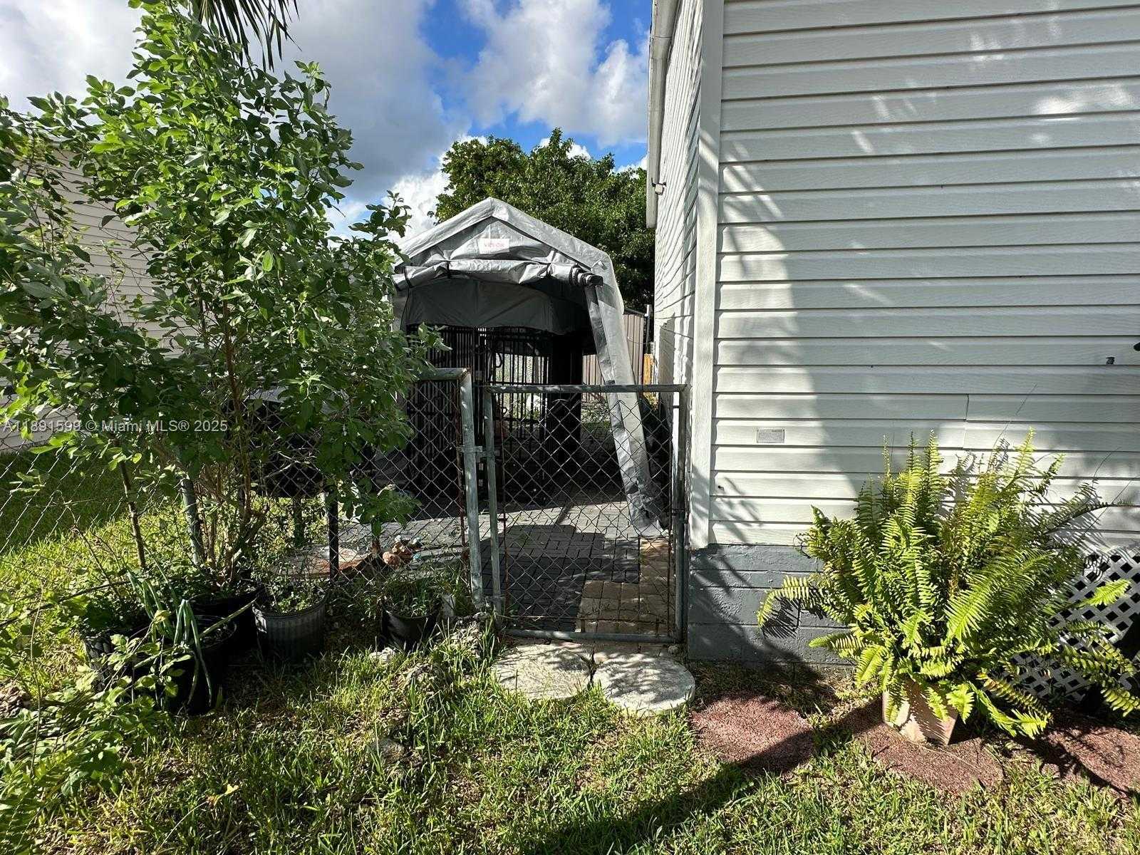 Small Image of 19800 SOUTH WEST 180TH AVE #271, Miami Number 30