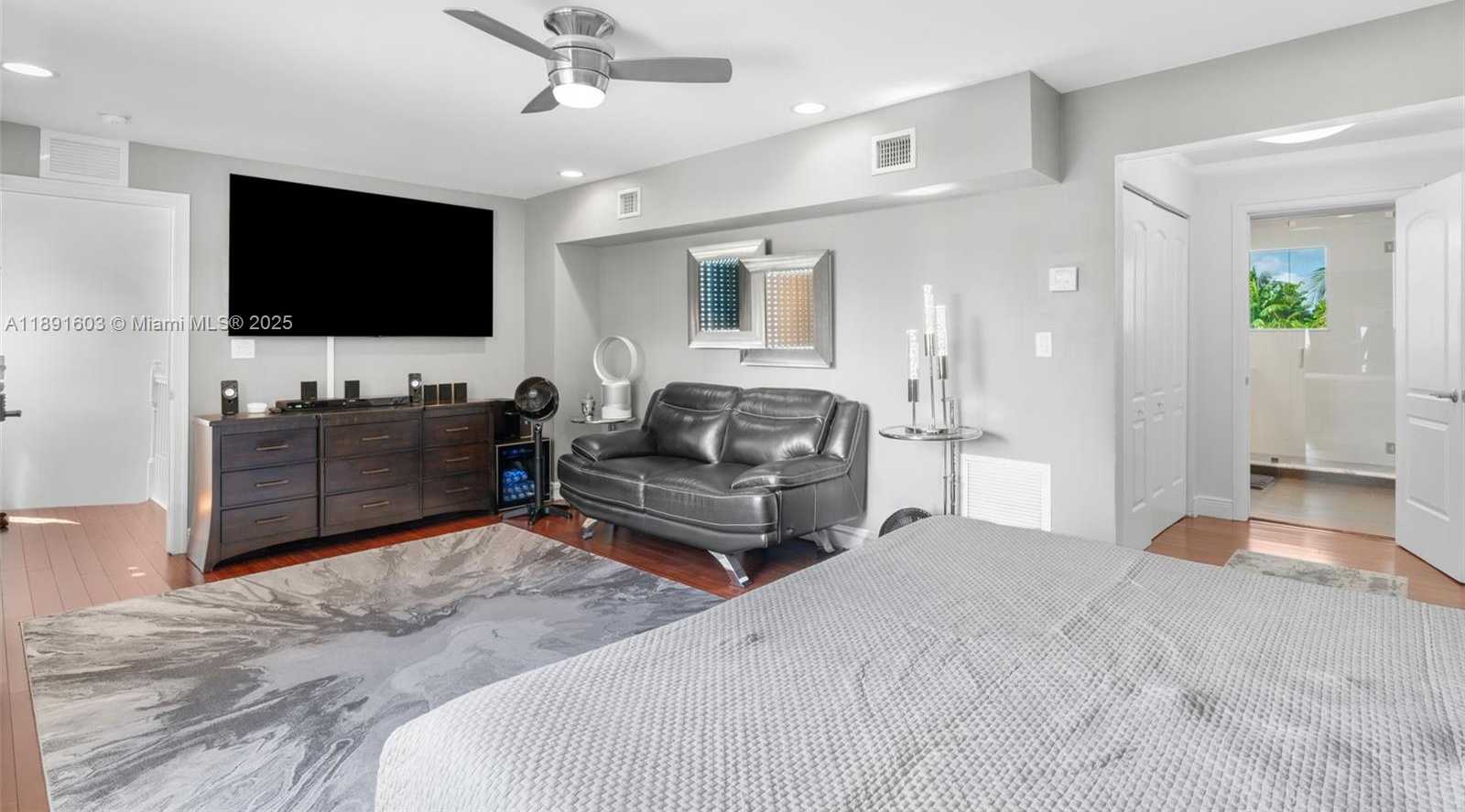 Small Image of 1609 NORTH EAST 20TH AVE, Fort Lauderdale Number 17