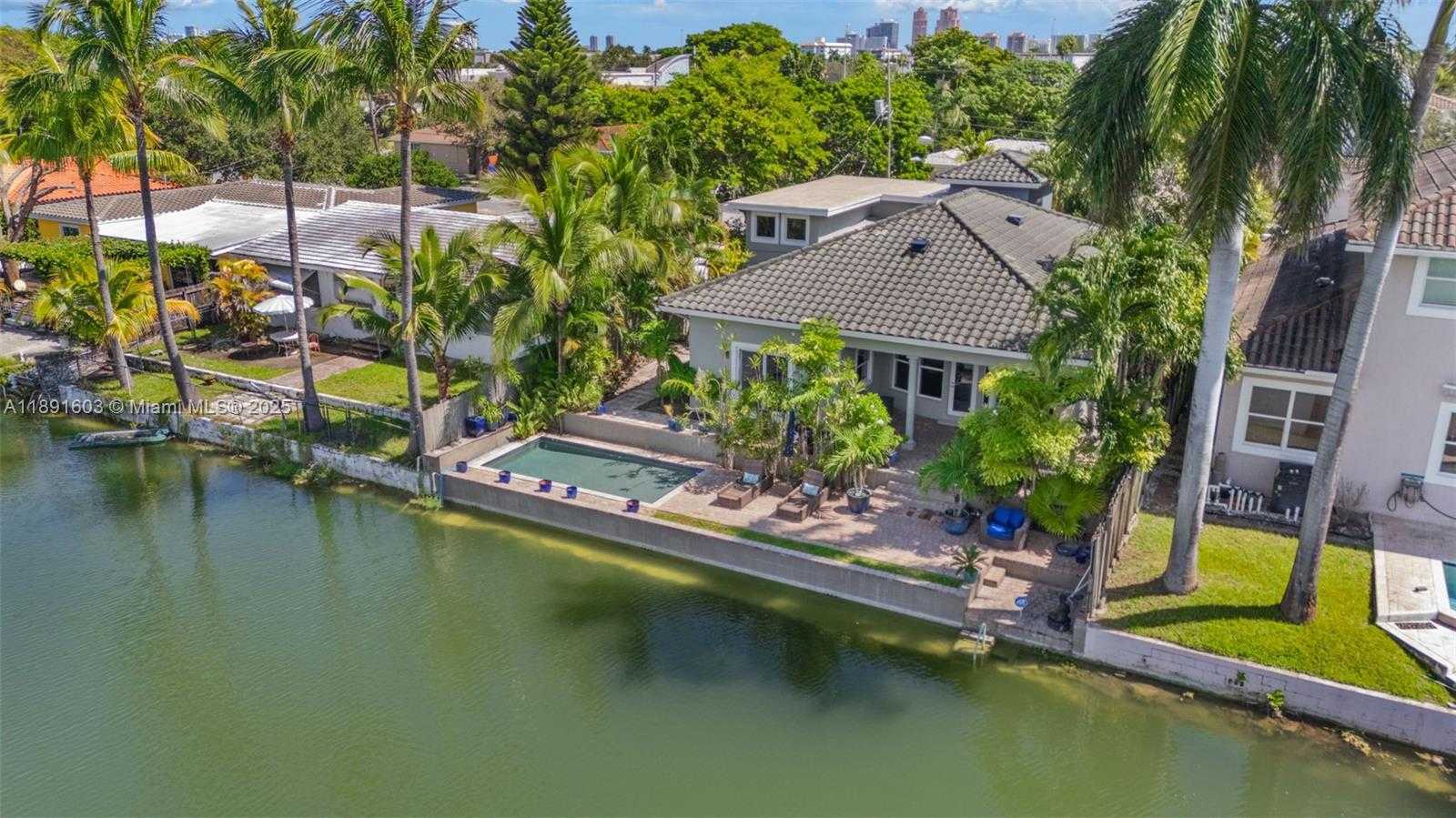 Small Image of 1609 NORTH EAST 20TH AVE, Fort Lauderdale Number 28