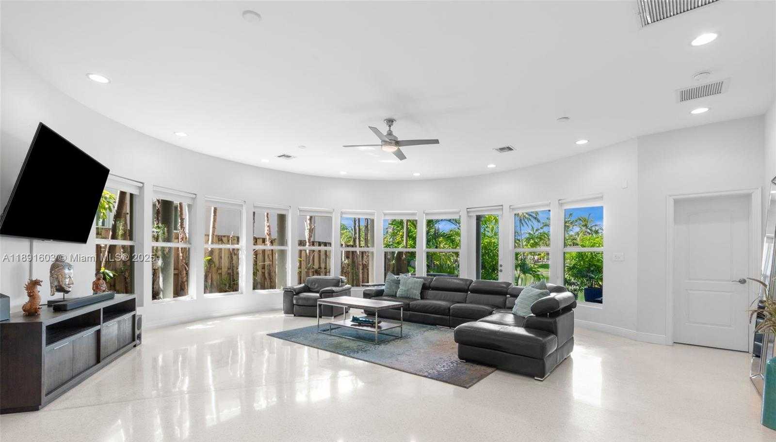 Small Image of 1609 NORTH EAST 20TH AVE, Fort Lauderdale Number 4
