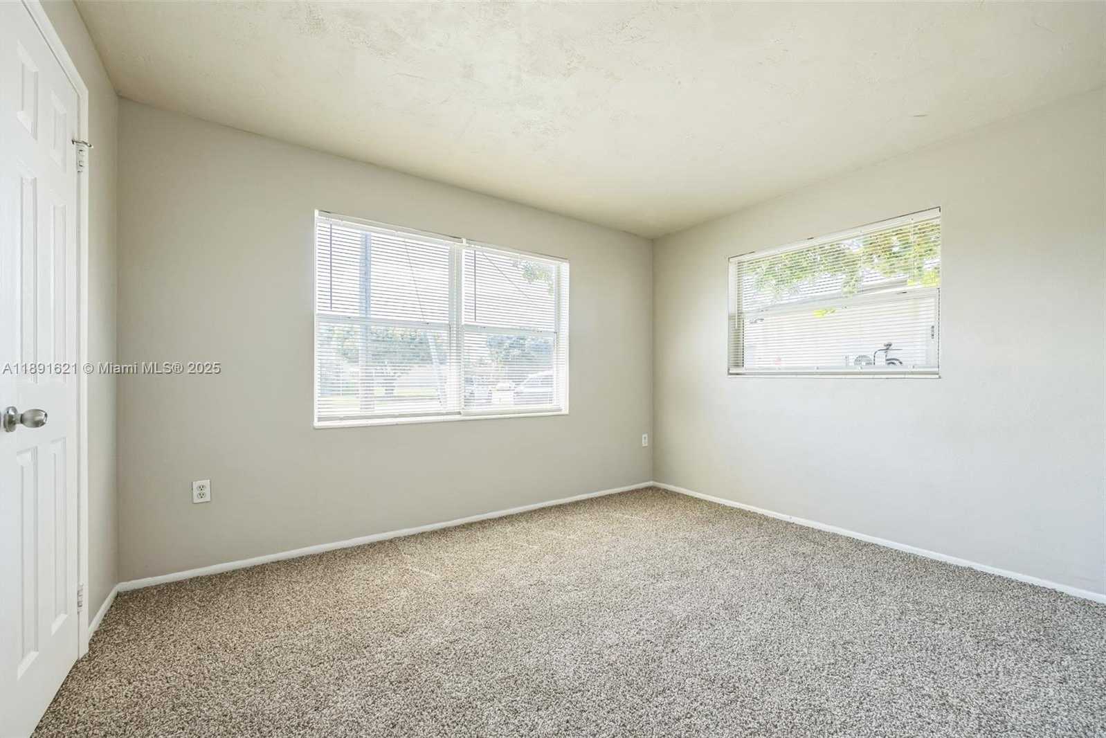 Small Image of 6901 NORTH WEST 28TH ST, Sunrise Number 10