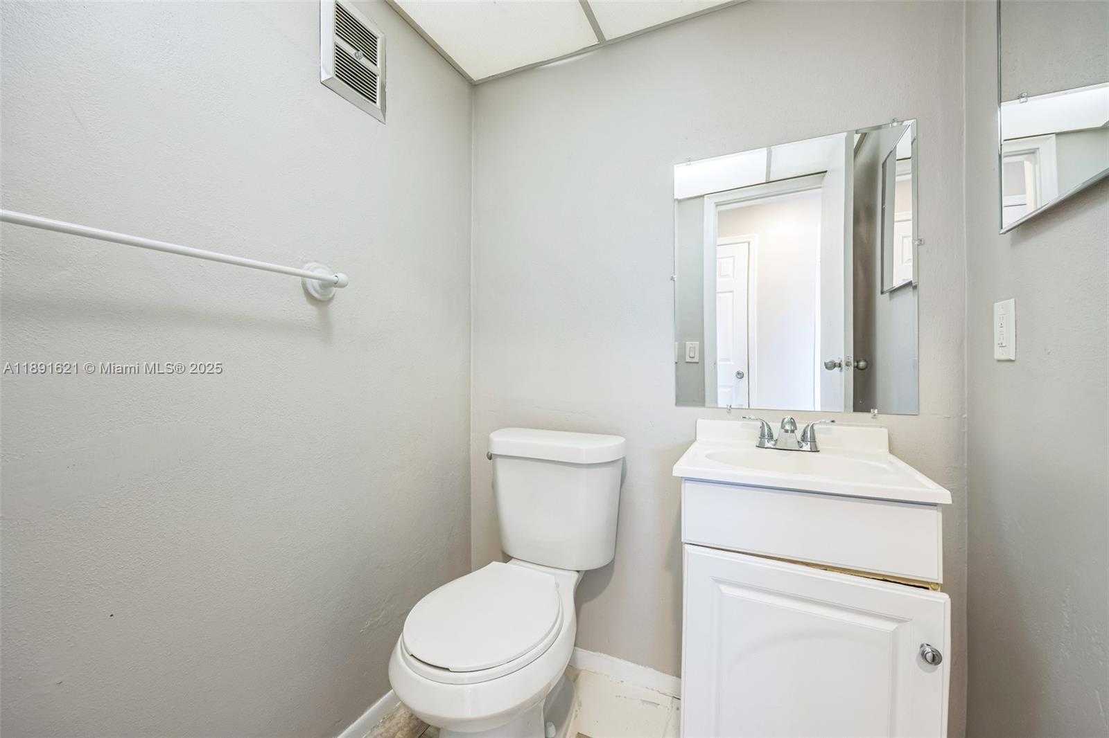 Small Image of 6901 NORTH WEST 28TH ST, Sunrise Number 13