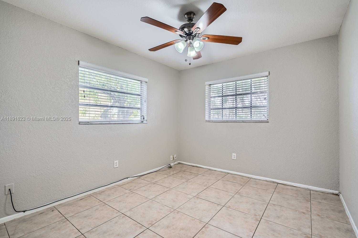 Small Image of 7301 NORTH WEST 11TH ST, Plantation Number 20